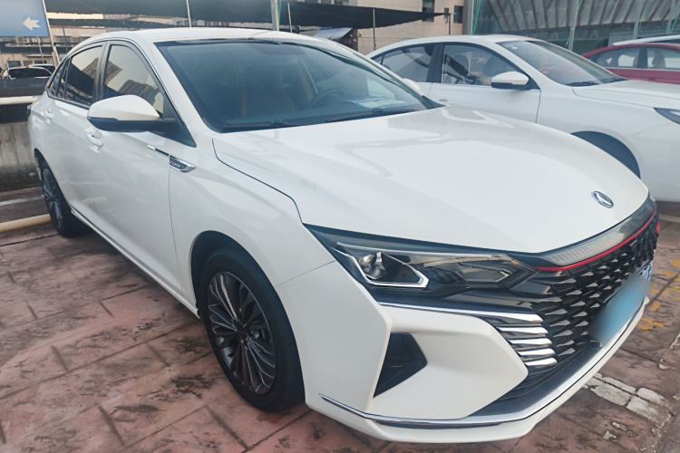 Used Dongfeng Aeolus Yixuan MAX 2021 1.5T Super-Powered Dad Edition Front Right 45 Deg