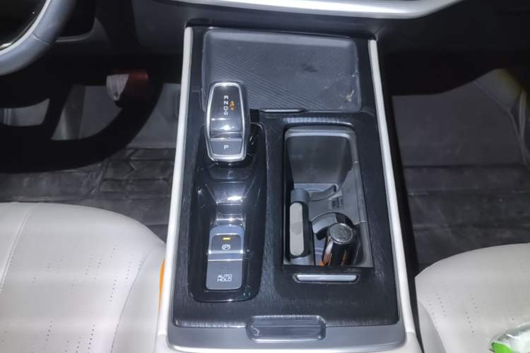 Used Dongfeng Aeolus Yixuan MAX 2021 1.5T Super Cool Trendy Dad Edition Gear Lever