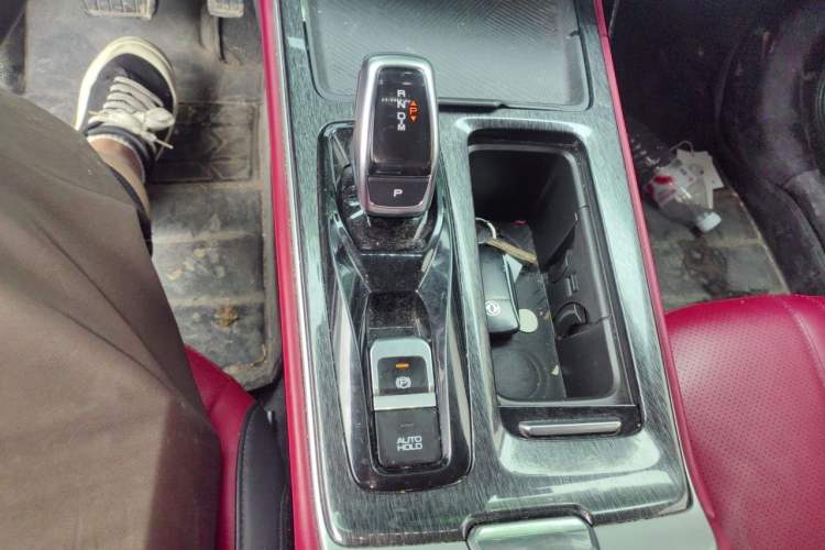 Used Dongfeng Aeolus Yixuan MAX 2021 1.5T Ultra-Stylish Trendsetter Edition Gear Lever