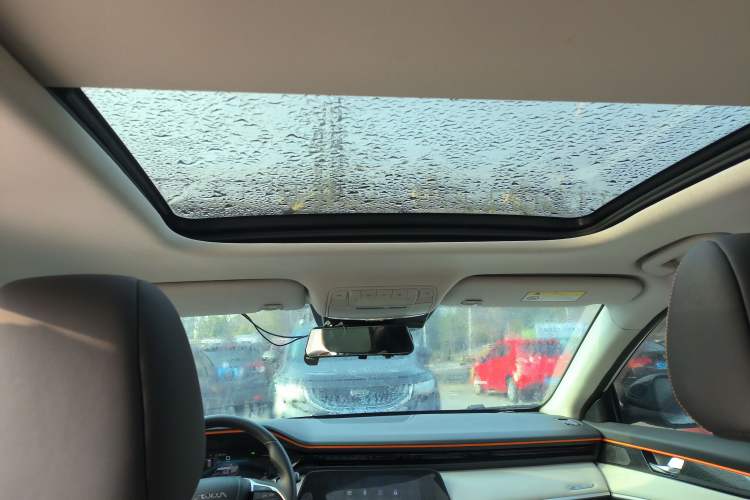 Used Dongfeng Aeolus Yixuan MAX 2021 1.5T Super Cool Trendy Dad Edition Headliner