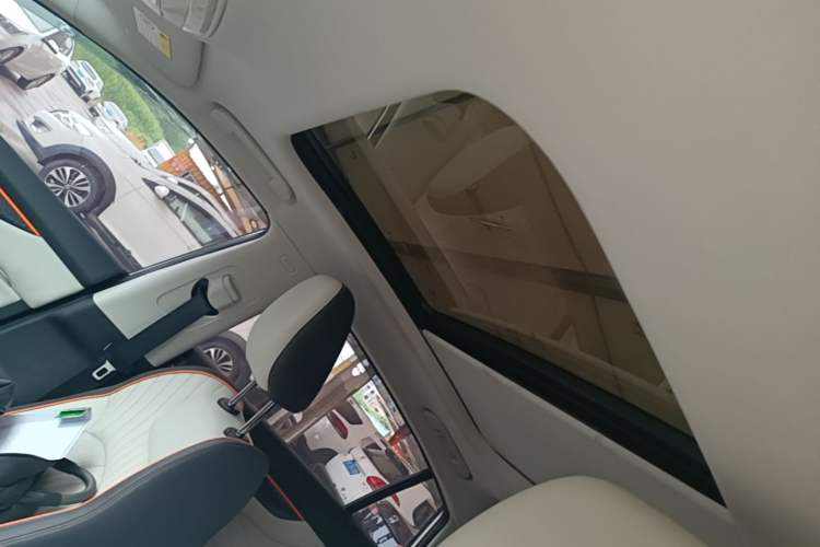 Used Dongfeng Aeolus Yixuan MAX 2021 1.5T Super Cool Trendy Dad Edition Headliner