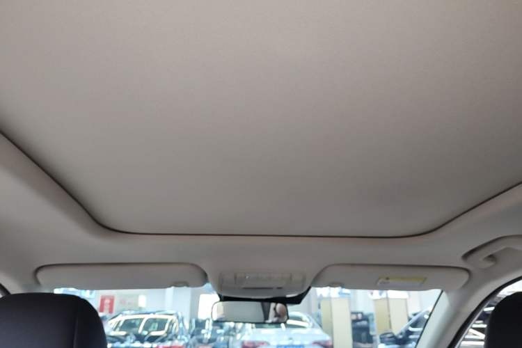 Used Dongfeng Aeolus Yixuan MAX 2021 1.5T Super Cool Trendy Dad Edition Headliner