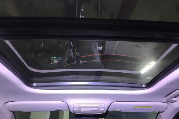 Used Dongfeng Aeolus Yixuan MAX 2021 1.5T Super Cool Trendy Dad Edition Headliner