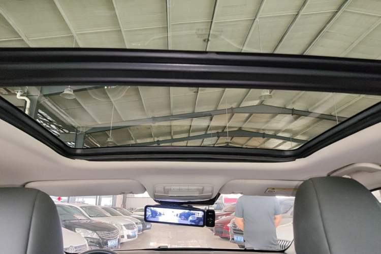 Used Dongfeng Aeolus Yixuan MAX 2021 1.5T Ultra-Stylish Trendsetter Edition Headliner