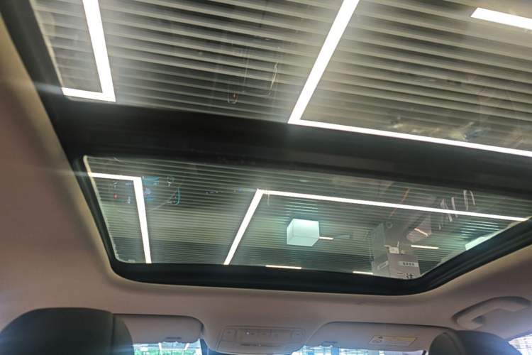 Used Dongfeng Aeolus Yixuan MAX 2021 1.5T Super Cool Trendy Dad Edition Headliner