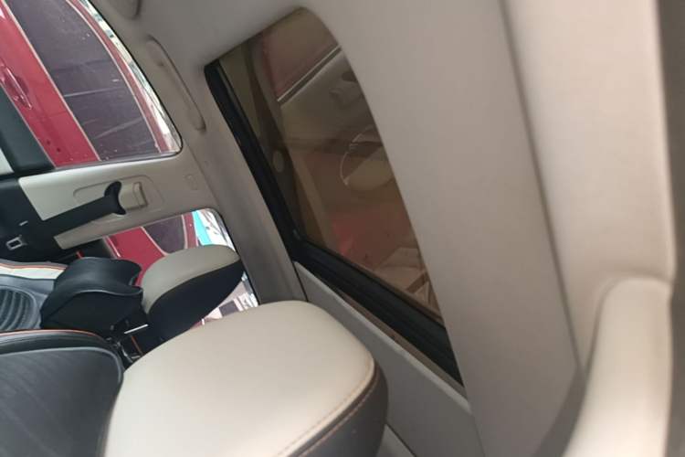 Used Dongfeng Aeolus Yixuan MAX 2021 1.5T Super Cool Trendy Dad Edition Headliner