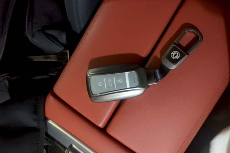 Used Dongfeng Aeolus Yixuan MAX 2021 1.5T Ultra-Stylish Trendsetter Edition Interior 1