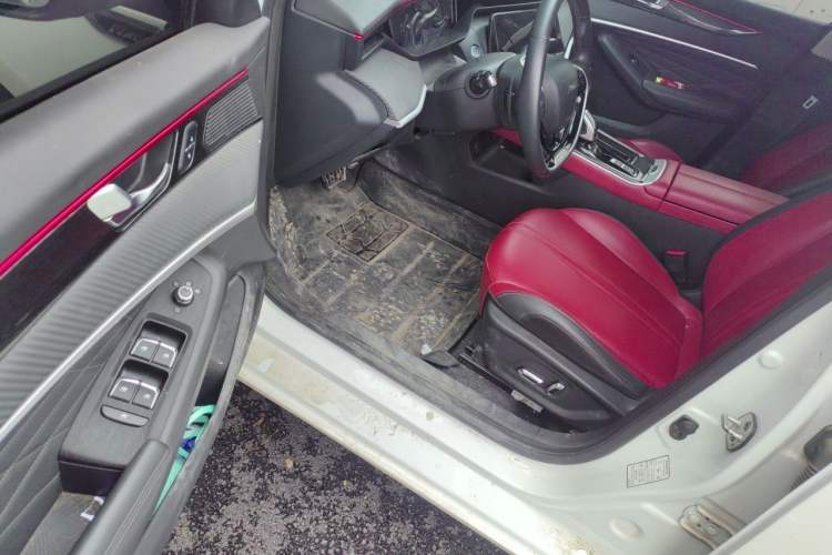 Used Dongfeng Aeolus Yixuan MAX 2021 1.5T Ultra-Stylish Trendsetter Edition Interior 3