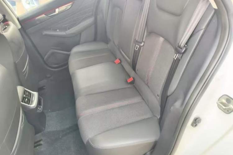 Used Dongfeng Aeolus Yixuan MAX 2021 1.5T Starry Edition Interior 4
