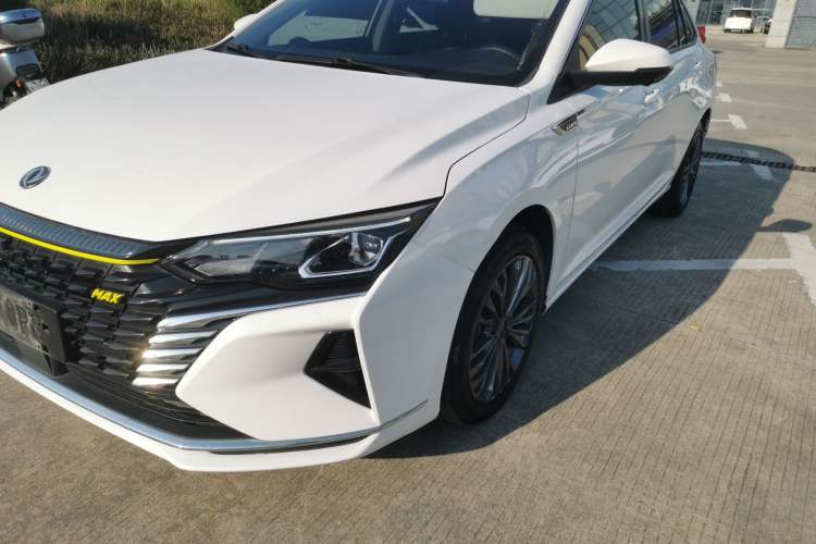 Used Dongfeng Aeolus Yixuan MAX 2021 Super-Efficient Dad Hybrid Edition Left Front Headlight