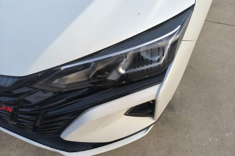 Used Dongfeng Aeolus Yixuan MAX 2021 1.5T Super Cool Trendy Dad Edition Left Front Headlight