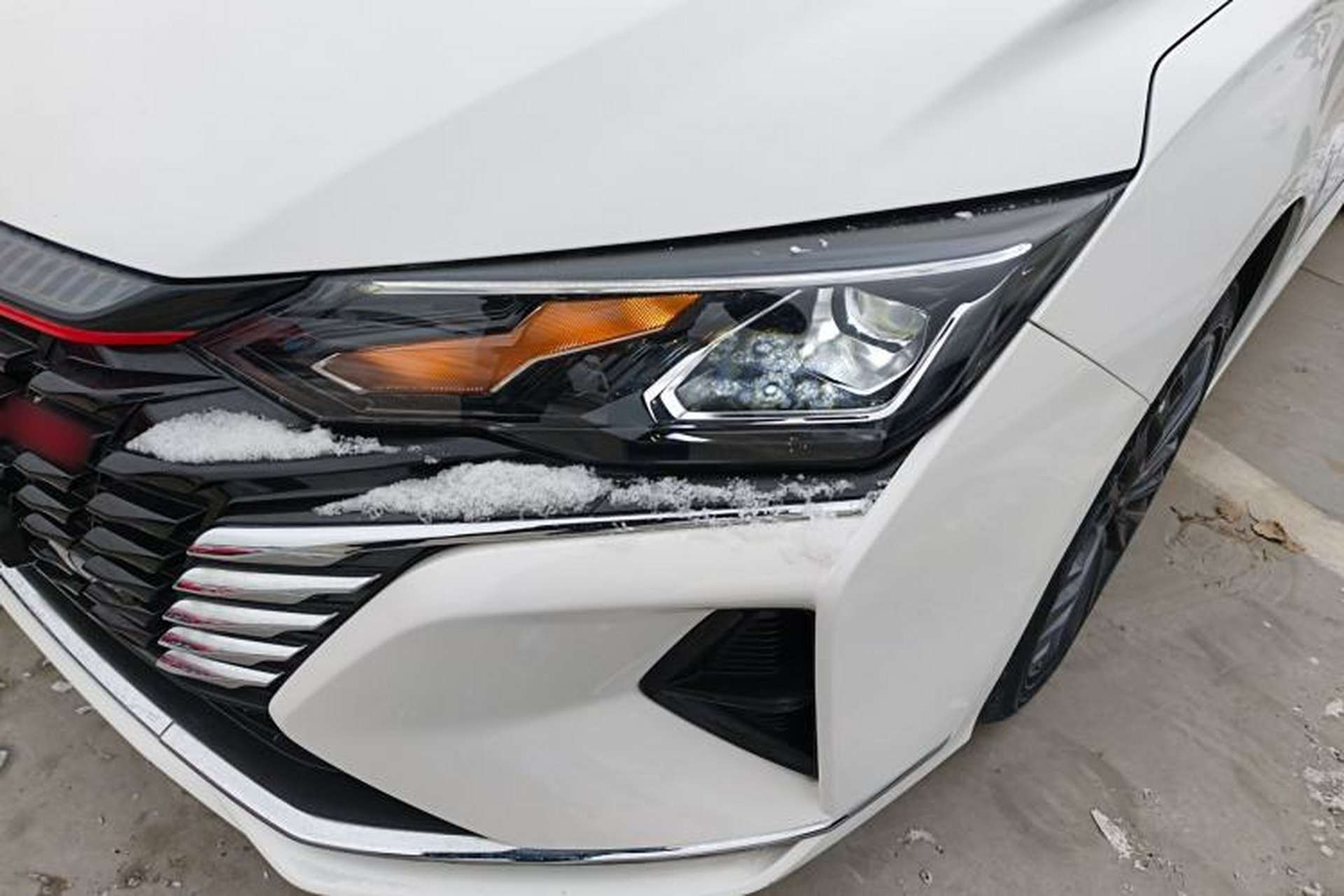 Used Dongfeng Aeolus Yixuan MAX 2021 1.5T Ultra-Stylish Trendsetter Edition Left Front Headlight