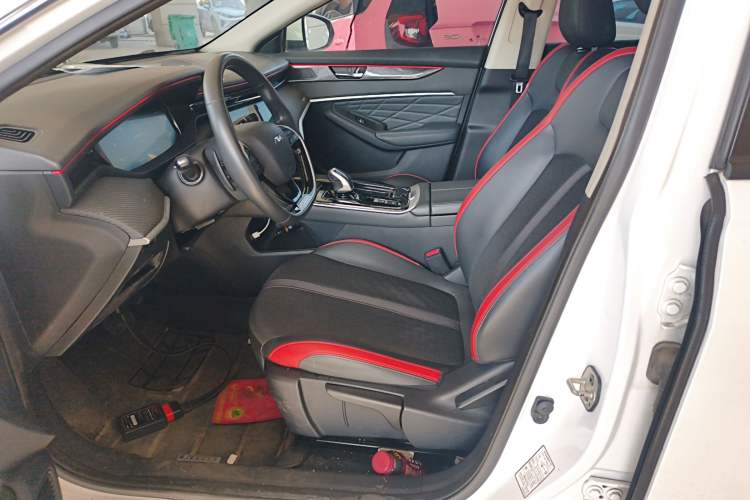 Used Dongfeng Aeolus Yixuan MAX 2021 1.5T Super-Powered Dad Edition Left Front Seat
