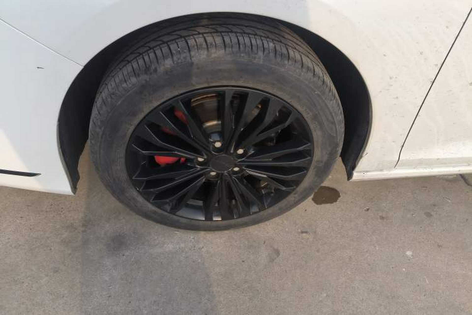 Used Dongfeng Aeolus Yixuan MAX 2021 1.5T Super Cool Trendy Dad Edition Left Front Wheel Hub