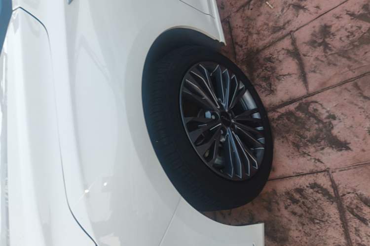 Used Dongfeng Aeolus Yixuan MAX 2021 1.5T Super-Powered Dad Edition Left Front Wheel Hub