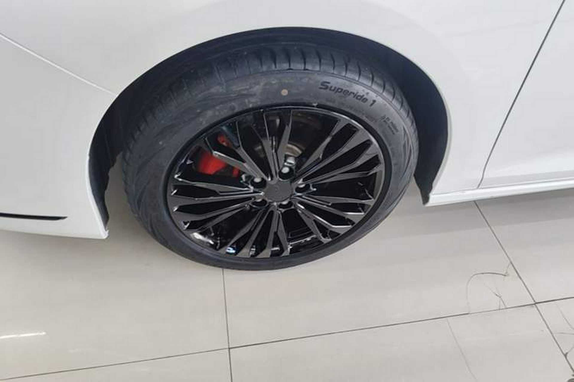 Used Dongfeng Aeolus Yixuan MAX 2021 1.5T Super Cool Trendy Dad Edition Left Front Wheel Hub