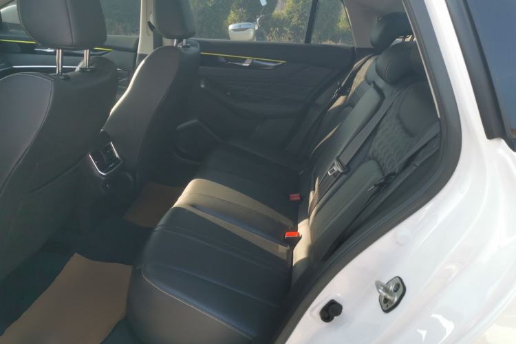 Used Dongfeng Aeolus Yixuan MAX 2021 Super-Efficient Dad Hybrid Edition Left Rear Seat