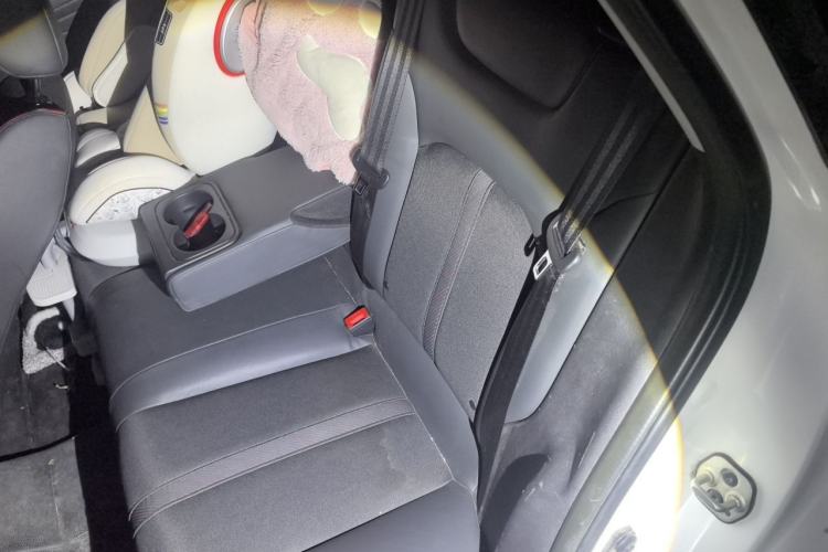 Used Dongfeng Aeolus Yixuan MAX 2021 1.5T Super-Powered Dad Edition Left Rear Seat