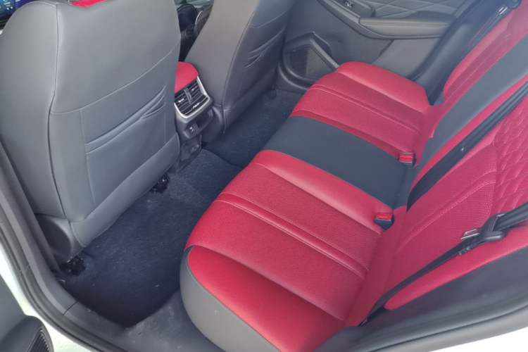 Used Dongfeng Aeolus Yixuan MAX 2021 1.5T Ultra-Stylish Trendsetter Edition Left Rear Seat
