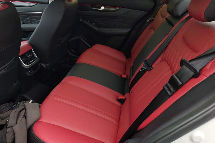 Used Dongfeng Aeolus Yixuan MAX 2021 1.5T Ultra-Stylish Trendsetter Edition Left Rear Seat
