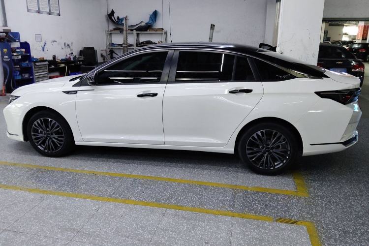 Used Dongfeng Aeolus Yixuan MAX 2021 1.5T Super-Powered Dad Edition Left Side