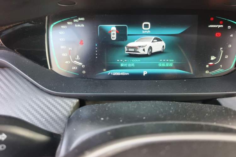 Used Dongfeng Aeolus Yixuan MAX 2021 1.5T Super-Powered Dad Edition Odometer Close Up