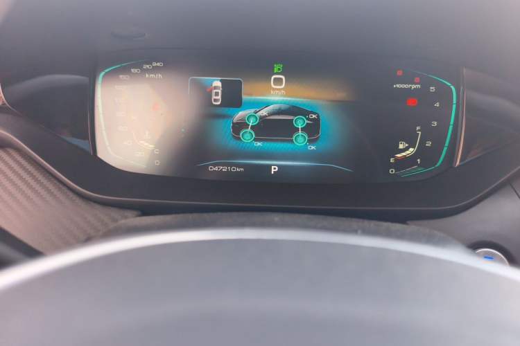 Used Dongfeng Aeolus Yixuan MAX 2021 1.5T Super-Powered Dad Edition Odometer Close Up
