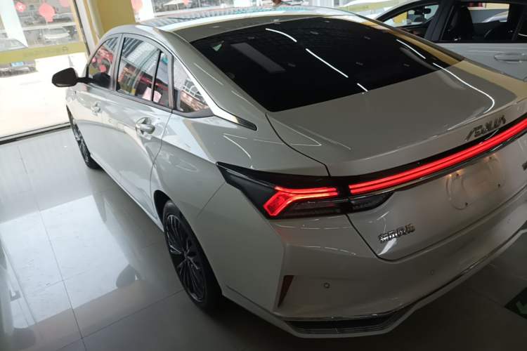 Used Dongfeng Aeolus Yixuan MAX 2021 1.5T Ultra-Stylish Trendsetter Edition Rear Left 45 Deg
