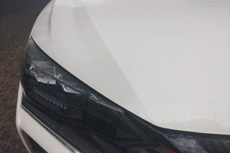 Used Dongfeng Aeolus Yixuan MAX 2021 1.5T Super Cool Dad Edition Right Front Headlight