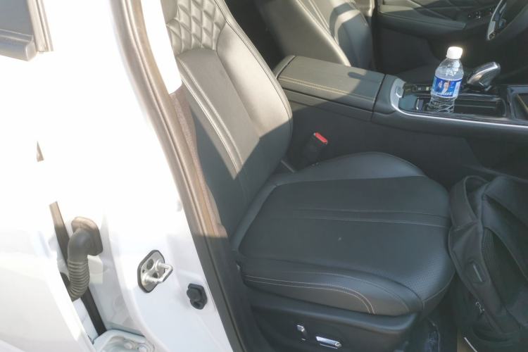 Used Dongfeng Aeolus Yixuan MAX 2021 Super-Efficient Dad Hybrid Edition Right Front Seat