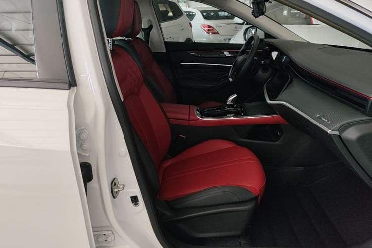 Used Dongfeng Aeolus Yixuan MAX 2021 1.5T Ultra-Stylish Trendsetter Edition Right Front Seat