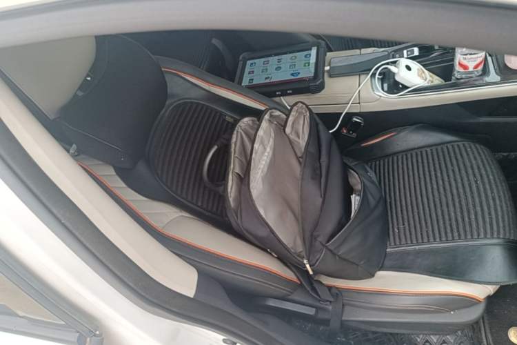 Used Dongfeng Aeolus Yixuan MAX 2021 1.5T Super Cool Trendy Dad Edition Right Front Seat