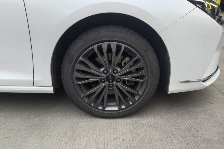 Used Dongfeng Aeolus Yixuan MAX 2021 1.5T Super-Powered Dad Edition Right Front Wheel Hub