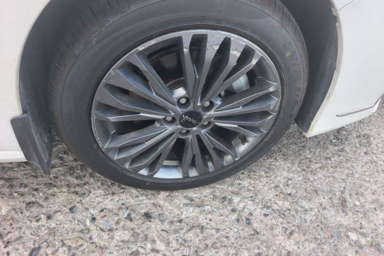 Used Dongfeng Aeolus Yixuan MAX 2021 1.5T Super-Powered Dad Edition Right Front Wheel Hub