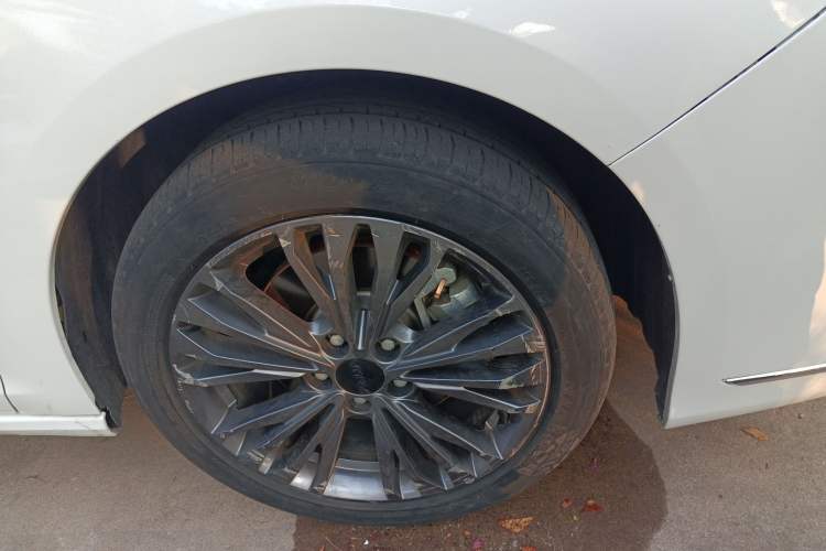 Used Dongfeng Aeolus Yixuan MAX 2021 1.5T Super-Powered Dad Edition Right Front Wheel Hub