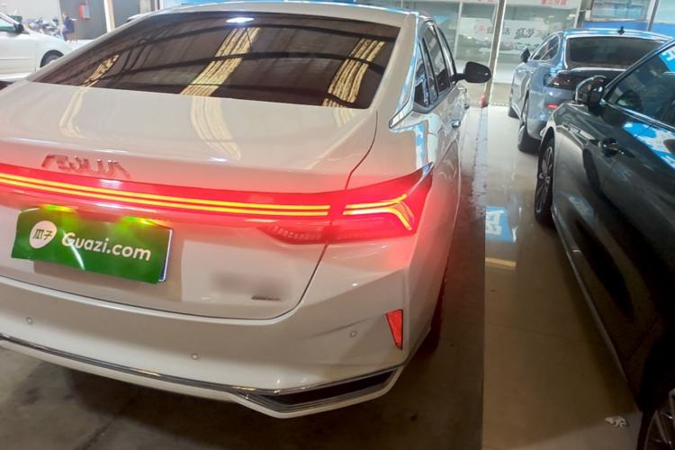 Used Dongfeng Aeolus Yixuan MAX 2021 1.5T Ultra-Stylish Trendsetter Edition Right Rear Taillight