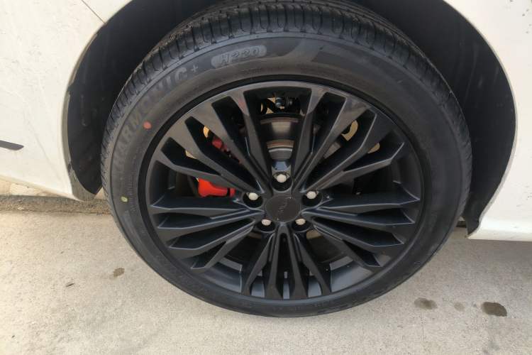 Used Dongfeng Aeolus Yixuan MAX 2021 1.5T Super Cool Trendy Dad Edition Right Rear Wheel Hub