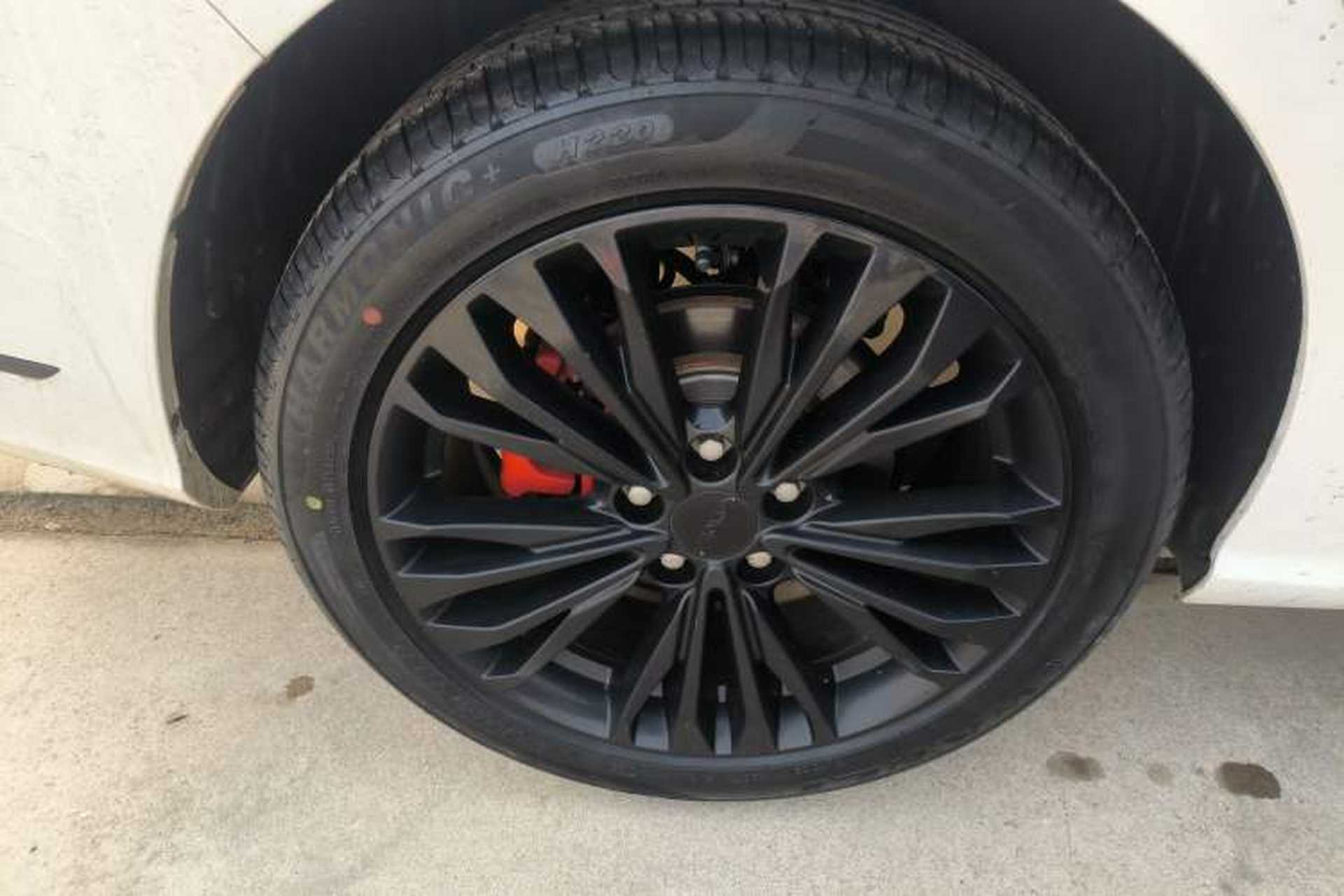 Used Dongfeng Aeolus Yixuan MAX 2021 1.5T Super Cool Trendy Dad Edition Right Rear Wheel Hub