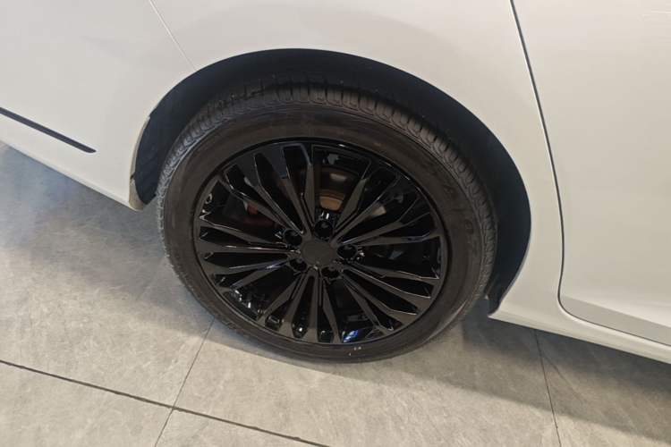 Used Dongfeng Aeolus Yixuan MAX 2021 1.5T Super Cool Trendy Dad Edition Right Rear Wheel Hub