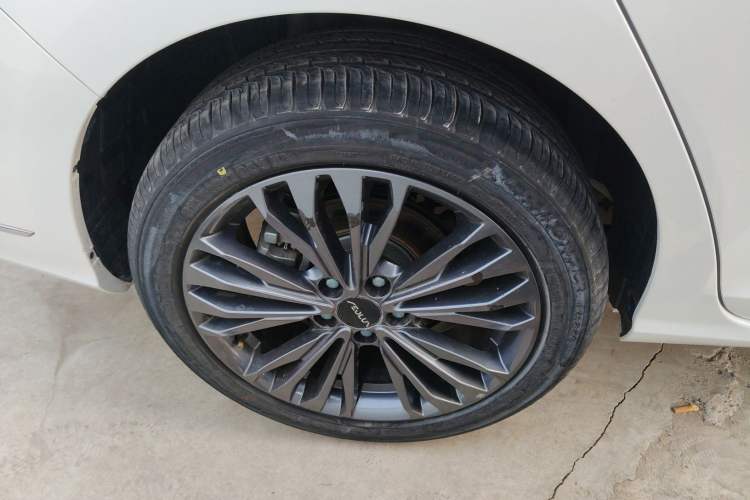 Used Dongfeng Aeolus Yixuan MAX 2021 1.5T Ultra-Stylish Trendsetter Edition Right Rear Wheel Hub