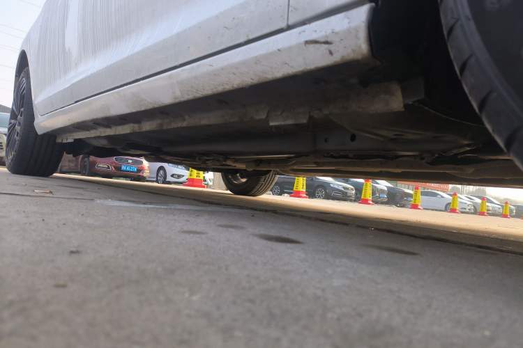 Used Dongfeng Aeolus Yixuan MAX 2021 1.5T Super Cool Trendy Dad Edition Right Side Sill