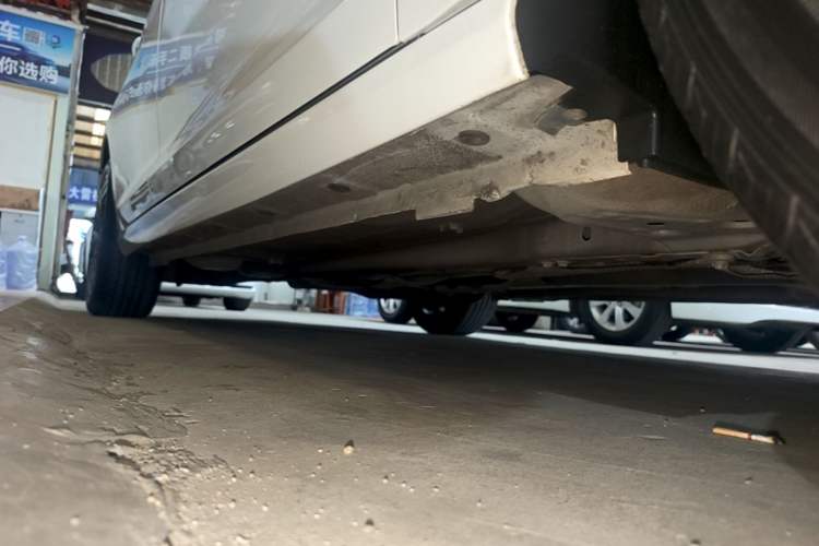 Used Dongfeng Aeolus Yixuan MAX 2021 1.5T Ultra-Stylish Trendsetter Edition Right Side Sill