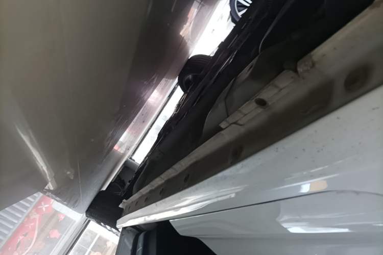 Used Dongfeng Aeolus Yixuan MAX 2021 1.5T Ultra-Stylish Trendsetter Edition Right Side Sill