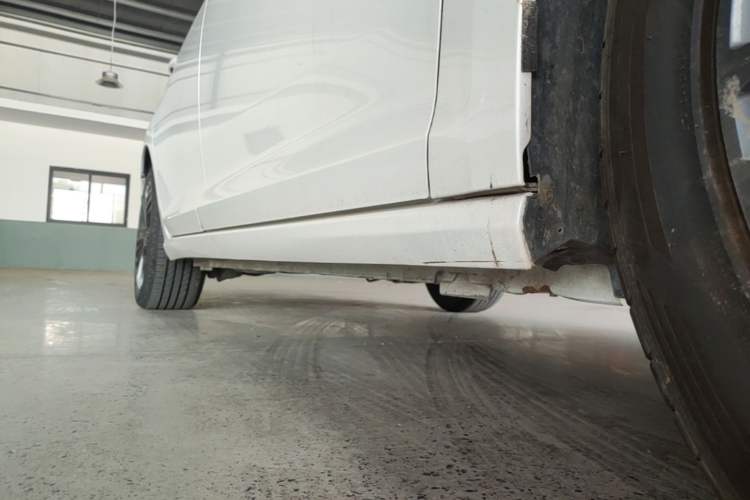 Used Dongfeng Aeolus Yixuan MAX 2021 1.5T Ultra-Stylish Trendsetter Edition Right Side Sill