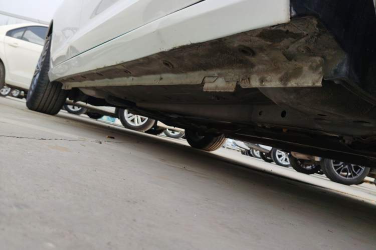 Used Dongfeng Aeolus Yixuan MAX 2021 1.5T Ultra-Stylish Trendsetter Edition Right Side Sill