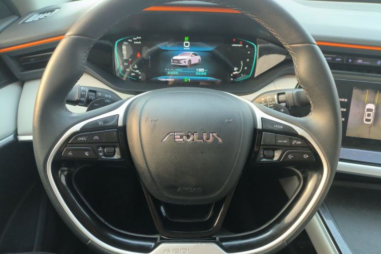 Used Dongfeng Aeolus Yixuan MAX 2021 1.5T Super Cool Trendy Dad Edition Steering Wheel