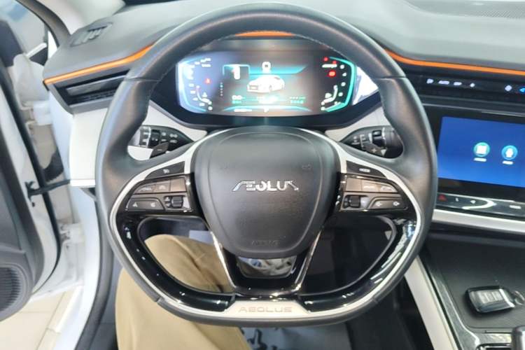 Used Dongfeng Aeolus Yixuan MAX 2021 1.5T Super Cool Trendy Dad Edition Steering Wheel