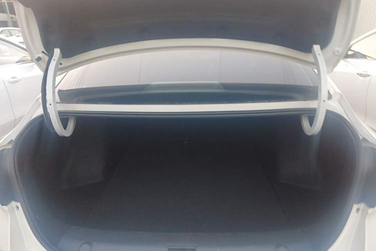 Used Dongfeng Aeolus Yixuan MAX 2021 1.5T Super-Powered Dad Edition Trunk