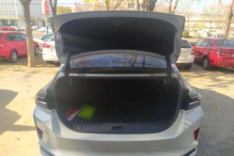 Used Dongfeng Aeolus Yixuan MAX 2021 1.5T Super Cool Dad Edition Trunk