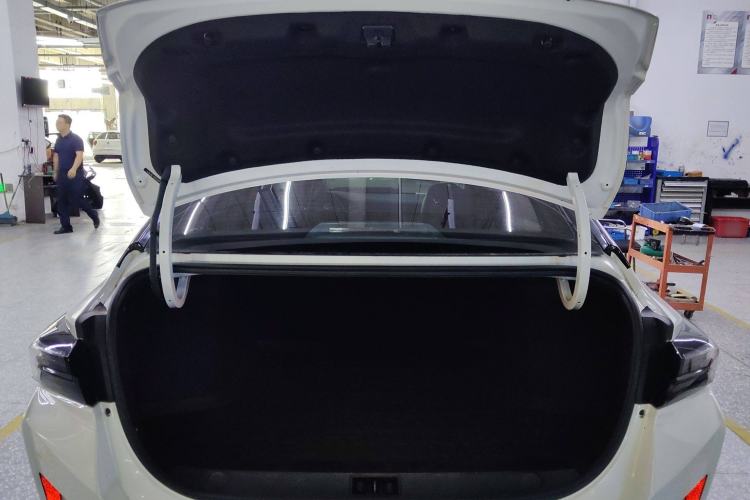 Used Dongfeng Aeolus Yixuan MAX 2021 1.5T Super-Powered Dad Edition Trunk